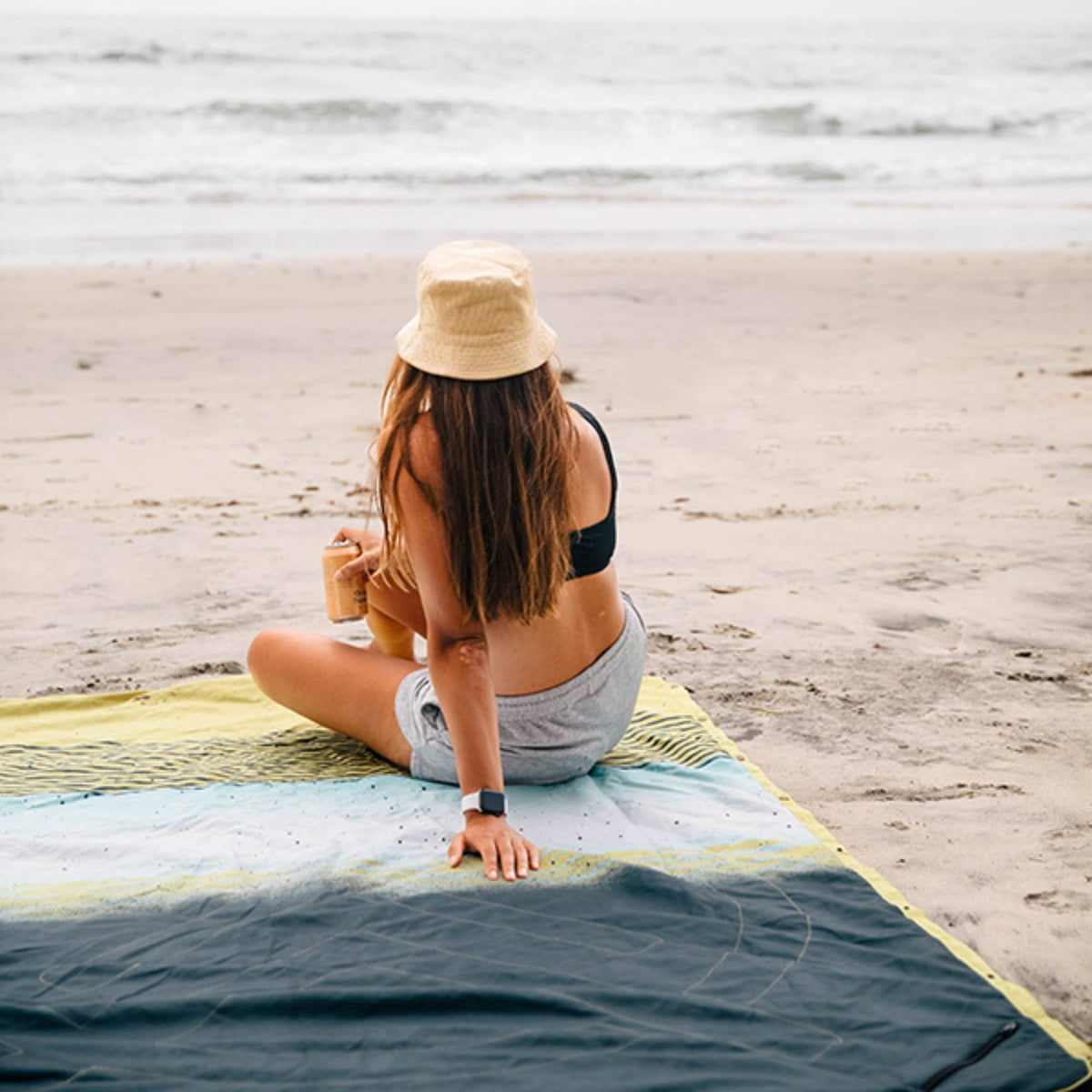 VOITED Compact Picnic & Beach Blanket - Woodspray Blankets VOITED 