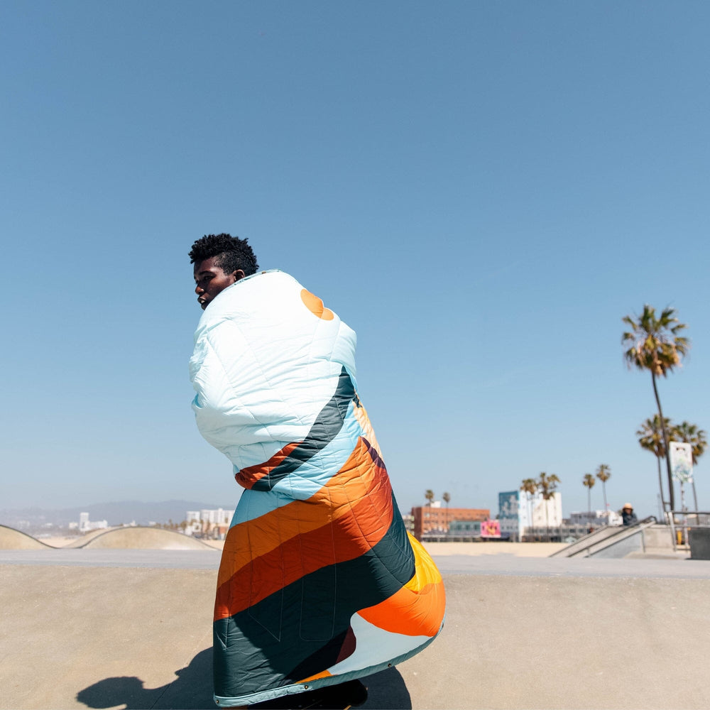 VOITED CloudTouch® Indoor/Outdoor Camping Blanket - Blue Mountain Blankets VOITED 