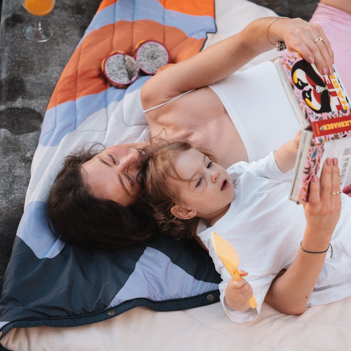 VOITED Mini Traveler Cream Indoor / Outdoor Camping Blanket - Tide Blankets VOITED 