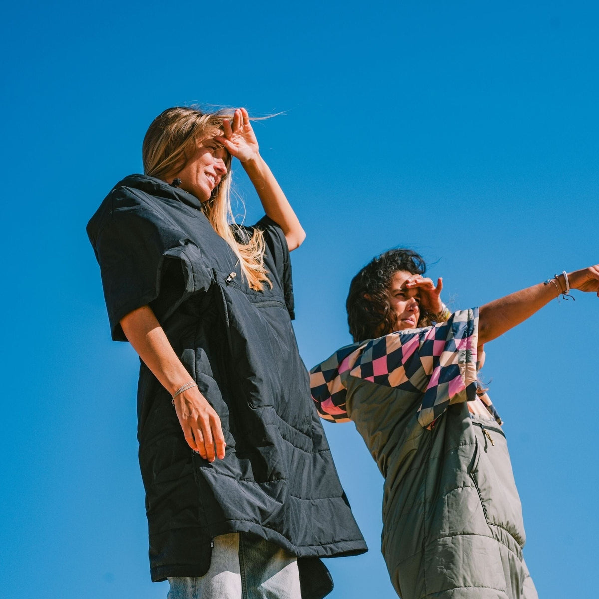 VOITED 3rd Edition Outdoor Poncho for Surfing, Camping, Vanlife & Wild Swimming - Black Changewear VOITED 