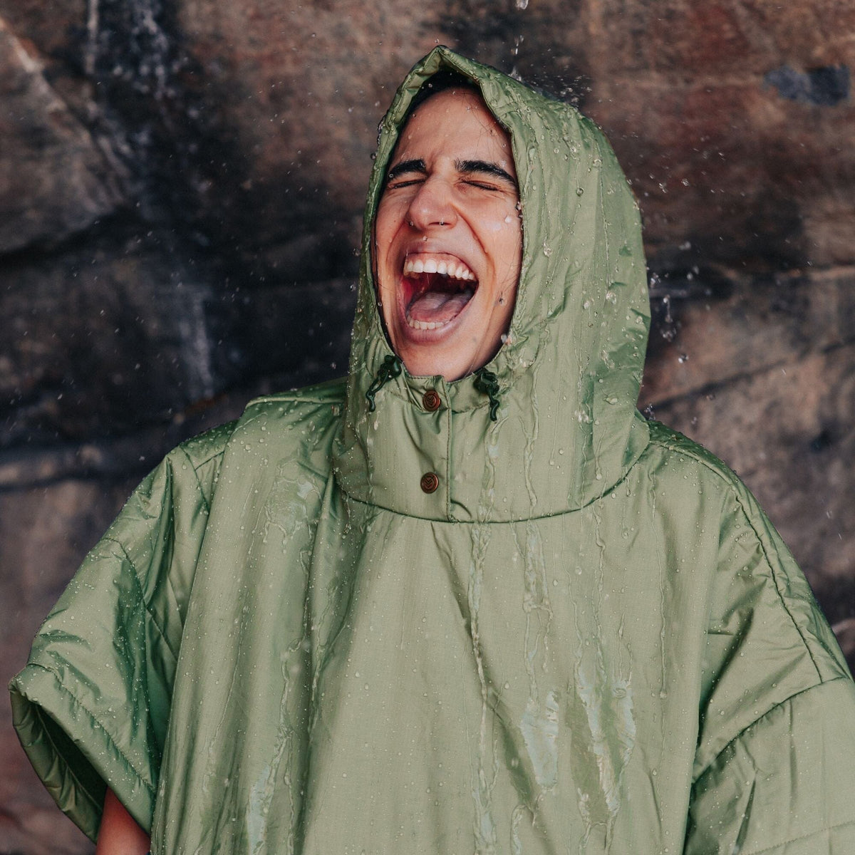 VOITED 3rd Edition Outdoor Poncho for Surfing, Camping, Vanlife & Wild Swimming - Ocean Navy/Olive Changewear VOITED 