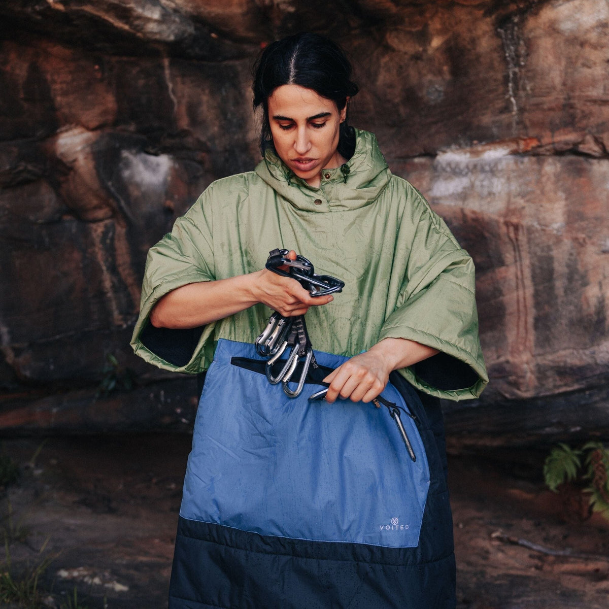 VOITED 3rd Edition Outdoor Poncho for Surfing, Camping, Vanlife & Wild Swimming - Ocean Navy/Olive Changewear VOITED 