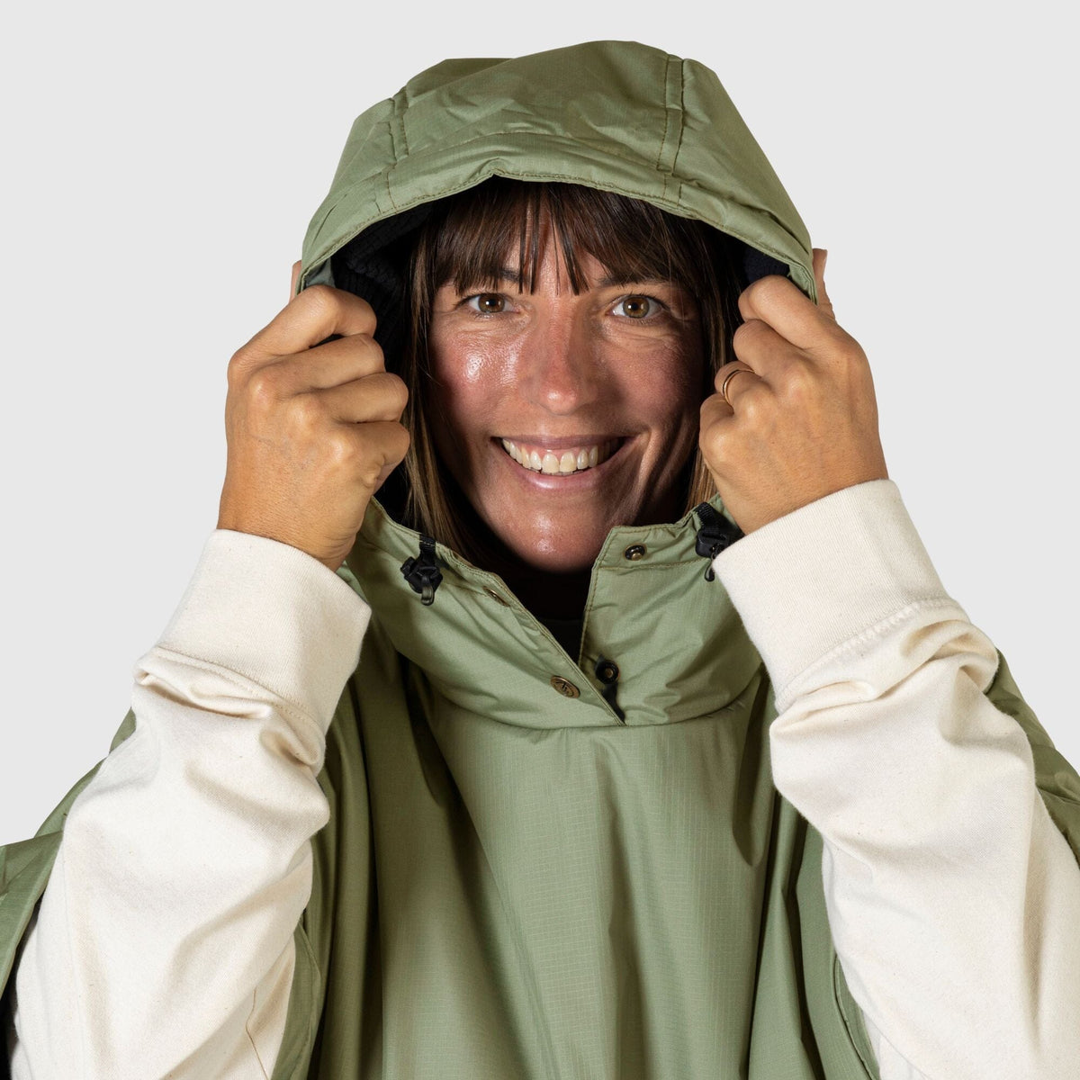 VOITED 3rd Edition Outdoor Poncho for Surfing, Camping, Vanlife & Wild Swimming - Olive Changewear VOITED 