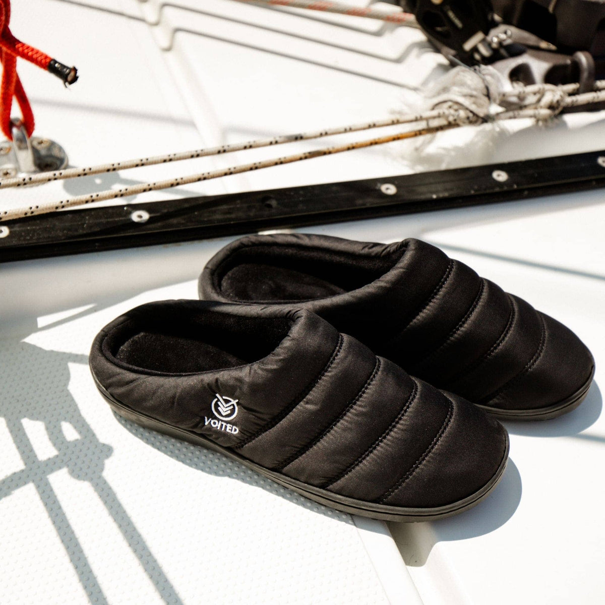 VOITED Soul Slipper - Lightweight, Indoor/Outdoor Camping Slippers - Black Footwear VOITED 