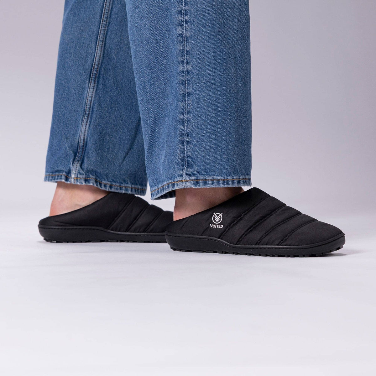 VOITED Soul Slipper - Lightweight, Indoor/Outdoor Camping Slippers - Black Footwear VOITED 