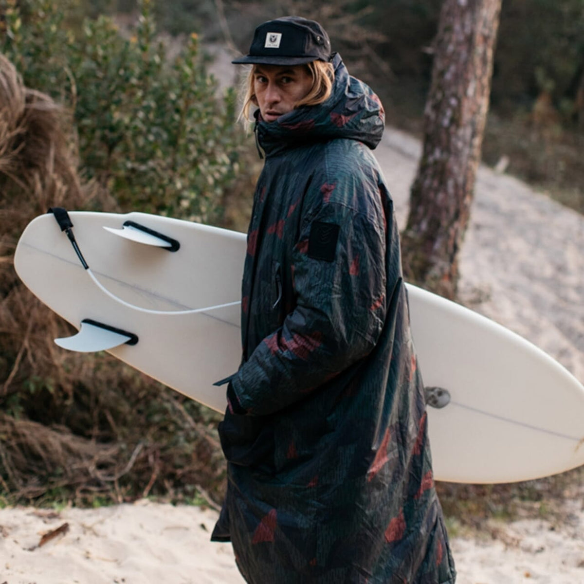 VOITED 2nd Edition Outdoor Changing Robe & Drycoat for Surfing, Camping, Vanlife & Wild Swimming - Moment Camo Changewear VOITED 